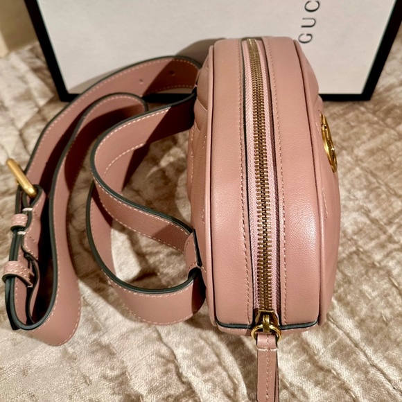 GUCCI SALE‼️Reduced $680‼️Marmont Collection Waist Bag / Crossbody / Clutch - Picture 3 of 10